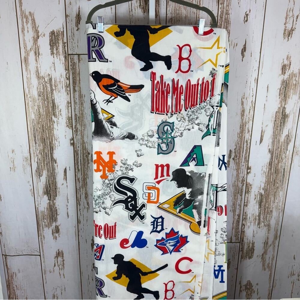 The Bibb Company, 1996 Baseball Themed Twin Flat Sheet. Pristine condition!